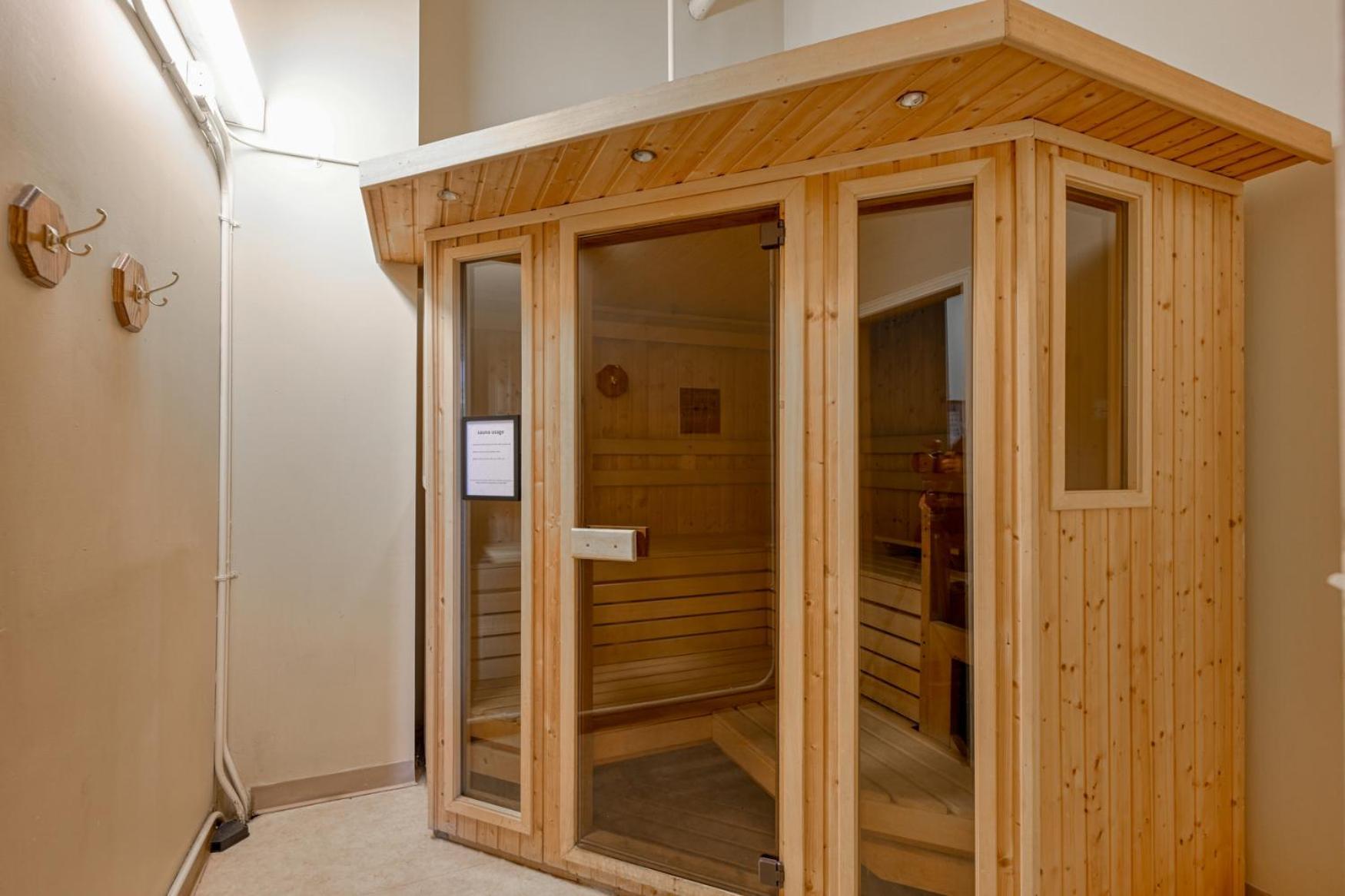 2 Bath Prkg+Gym+Sauna Perk Plaza +30 Day 克里夫兰 外观 照片