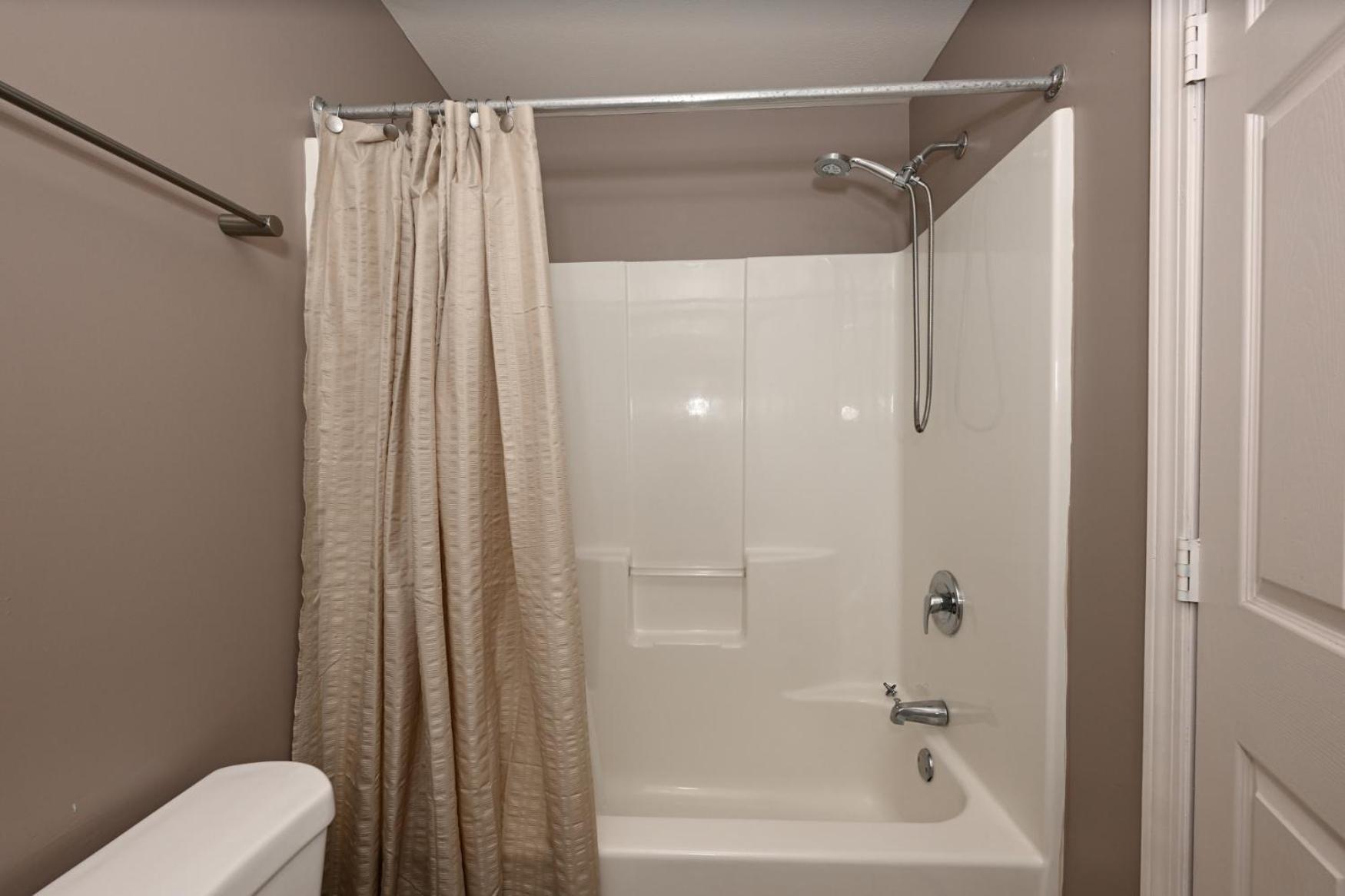2 Bath Prkg+Gym+Sauna Perk Plaza +30 Day 克里夫兰 外观 照片